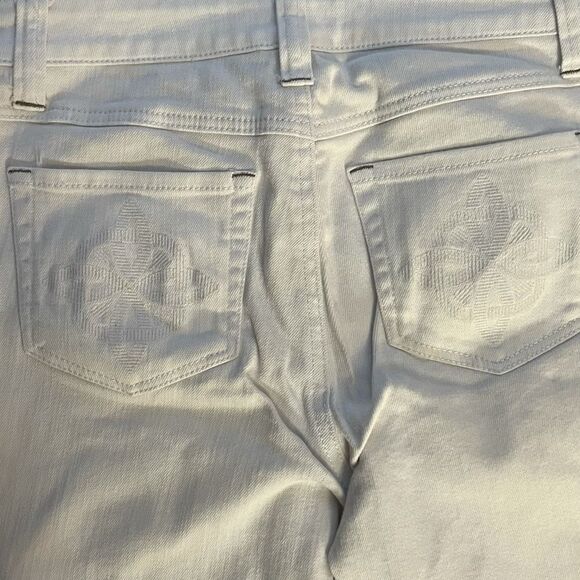 CAbi Style 336 Bree White Skinny Jeans - 2 - Picture 5 of 7